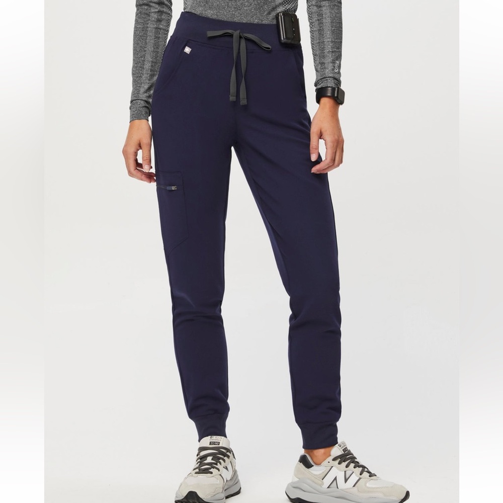 Figs High Waisted Zamora Jogger Scrub Pants size XXS in Navy